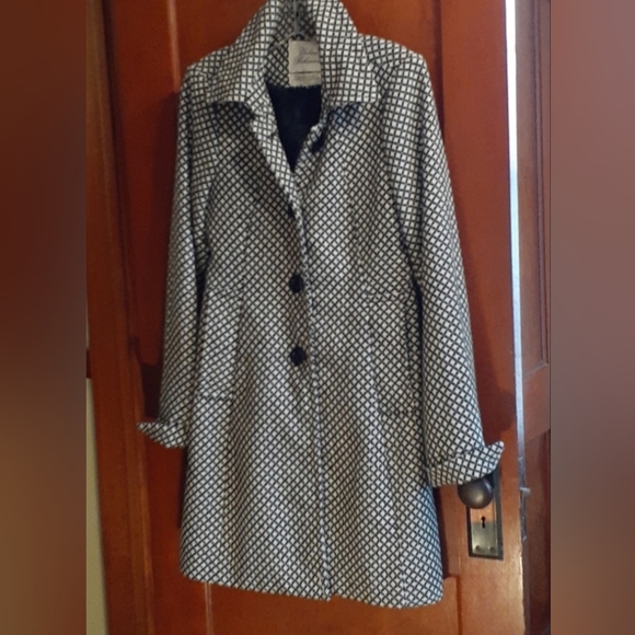 Urban Behavior Spring/Fall coat, Large - Picture 2 of 4